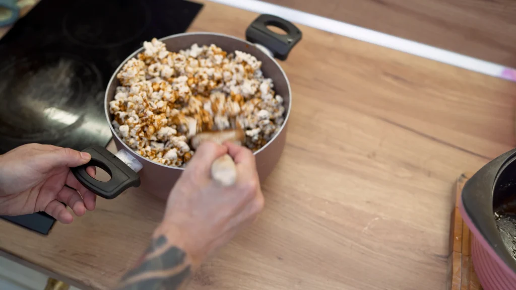 caramel popcorn