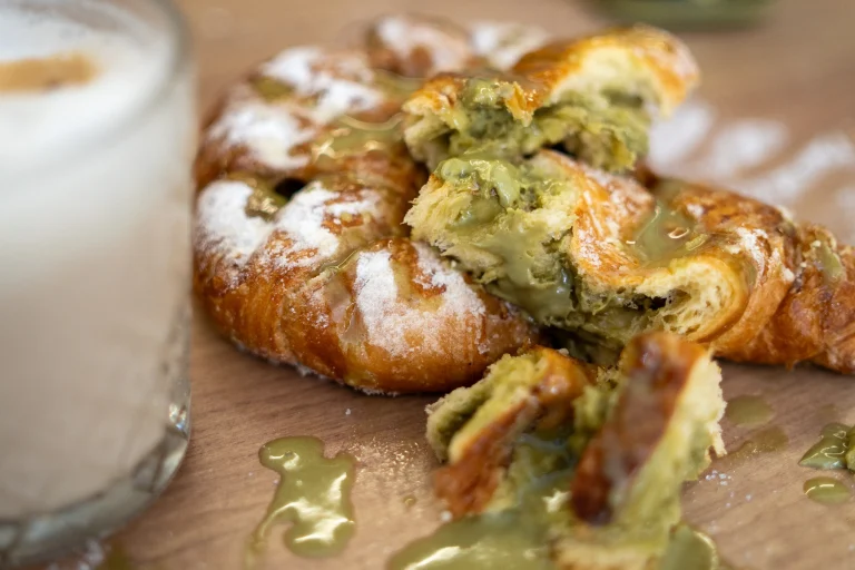 pistachio croissant 2